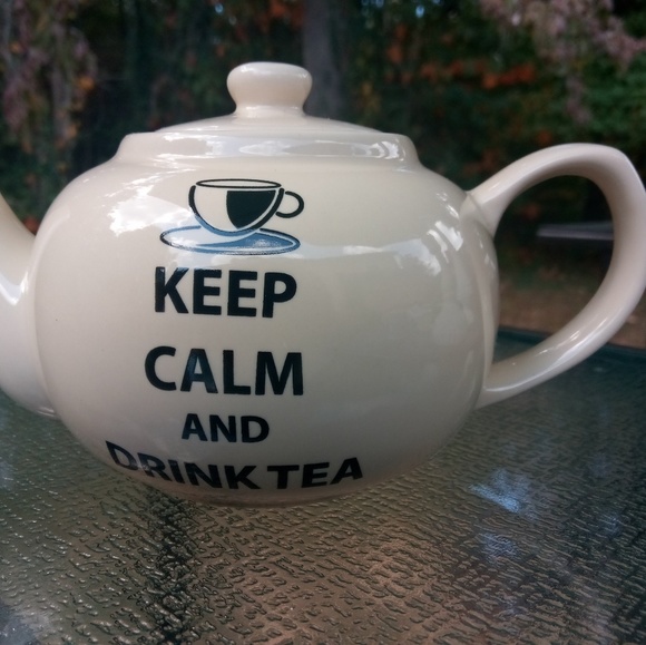 KY. ESTATE! KEEP CALM & DRINK TEA TEAPOT - Picture 4 of 7